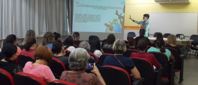UMEI Jacy Pacheco recebe curso básico sobre mudanças climáticas