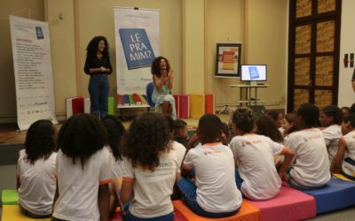 Artistas contam histórias para estudantes da Rede Municipal de Niterói