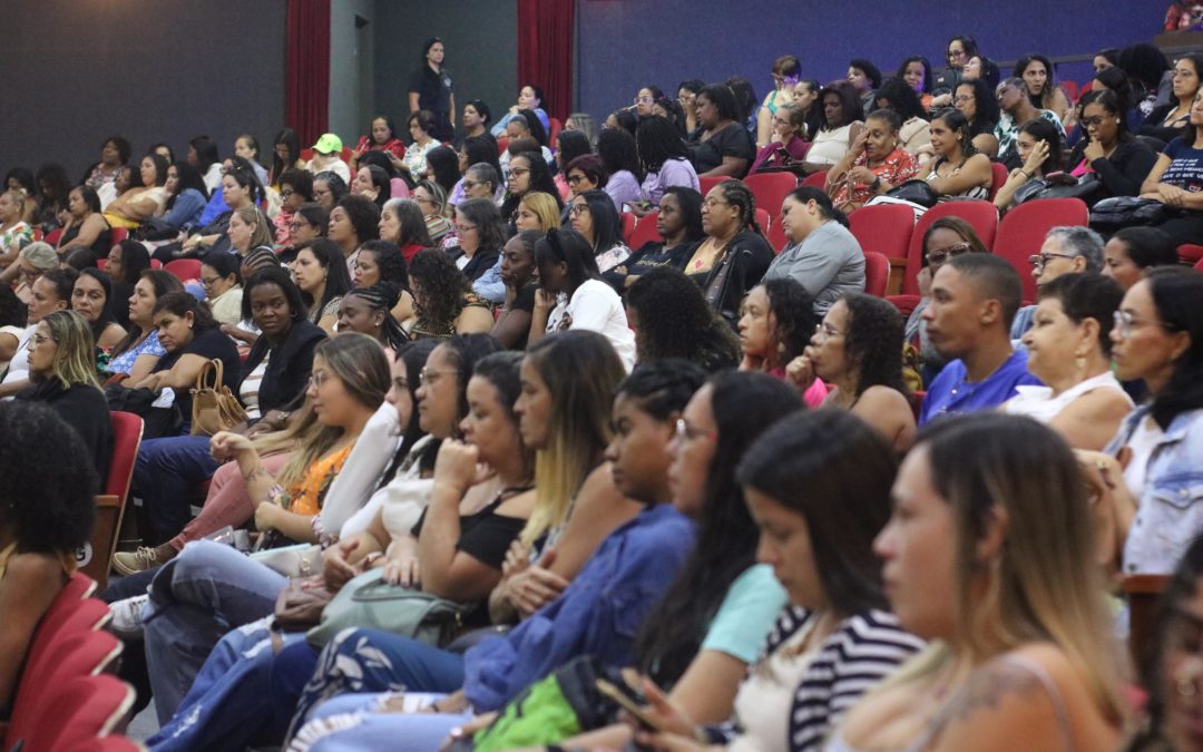 Jornada Pedagógica reúne profissionais das Creches Comunitárias