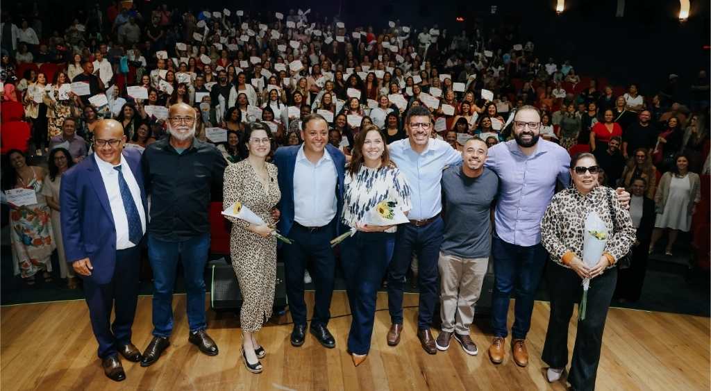 Diretoras e diretores da Rede Municipal de Educação tomam posse para o biênio 2025-2027