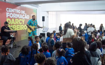 Tô de Férias na Escola começa com música, brincadeiras e alimentação de qualidade